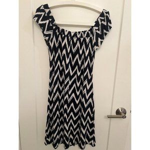 Vintage dELiA*s Zig-Zag dress, size medium